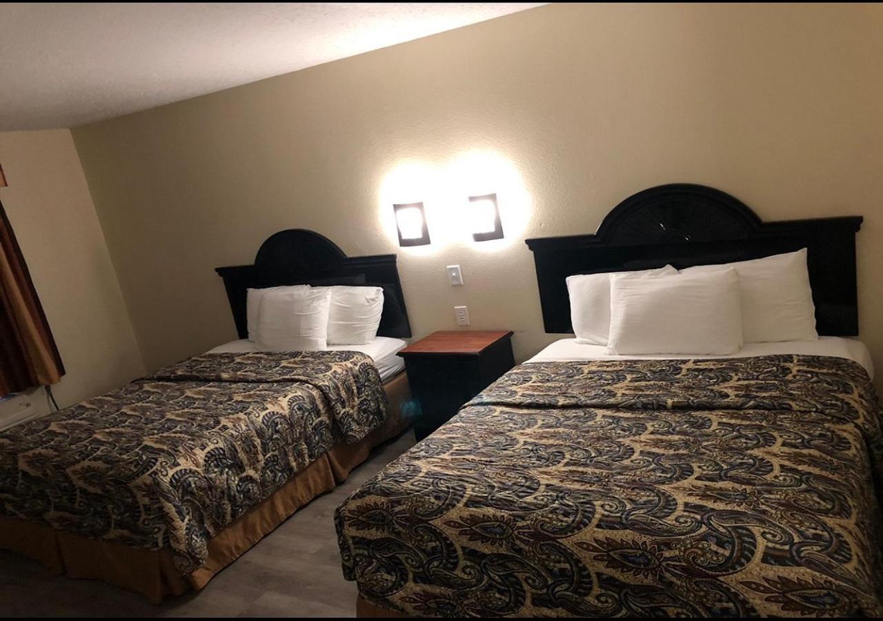 Araamda Inn Норкросс Экстерьер фото